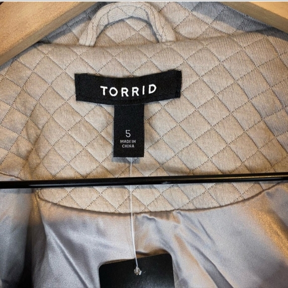 Torrid moto jacket grey quilted NWT size 5x (26/28) - Picture 9 of 15